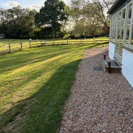The Old Cricket Pavilion, Bodiam, East Sussex Экстерьер фото